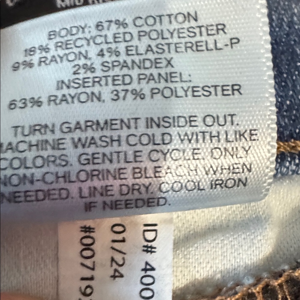 Express Cropped Skinny Mid Rise Jeans - Picture 7 of 13